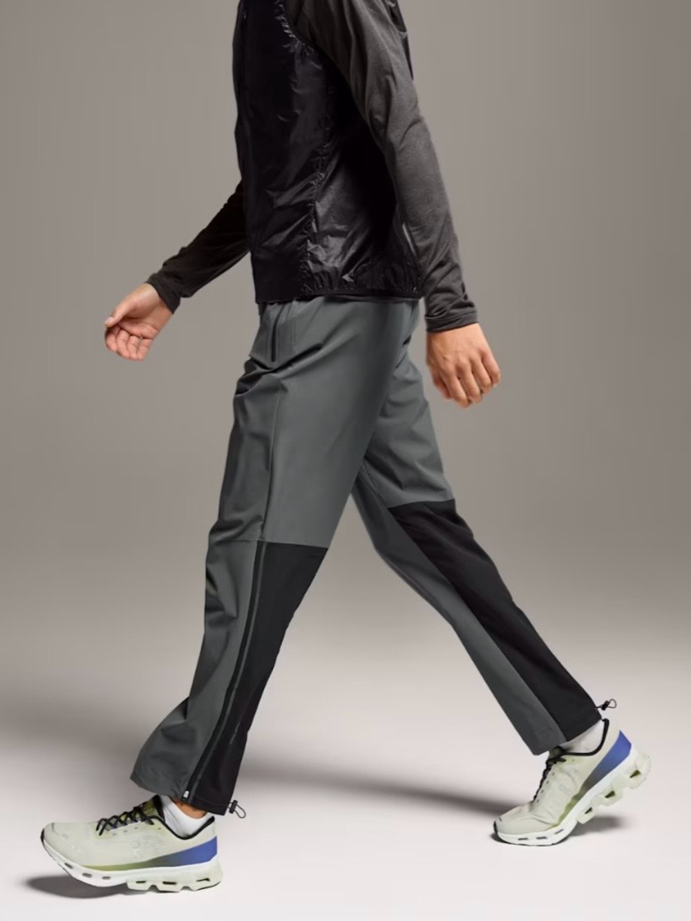 On Clouds Running Track Pants Men’s XXL Grey Black